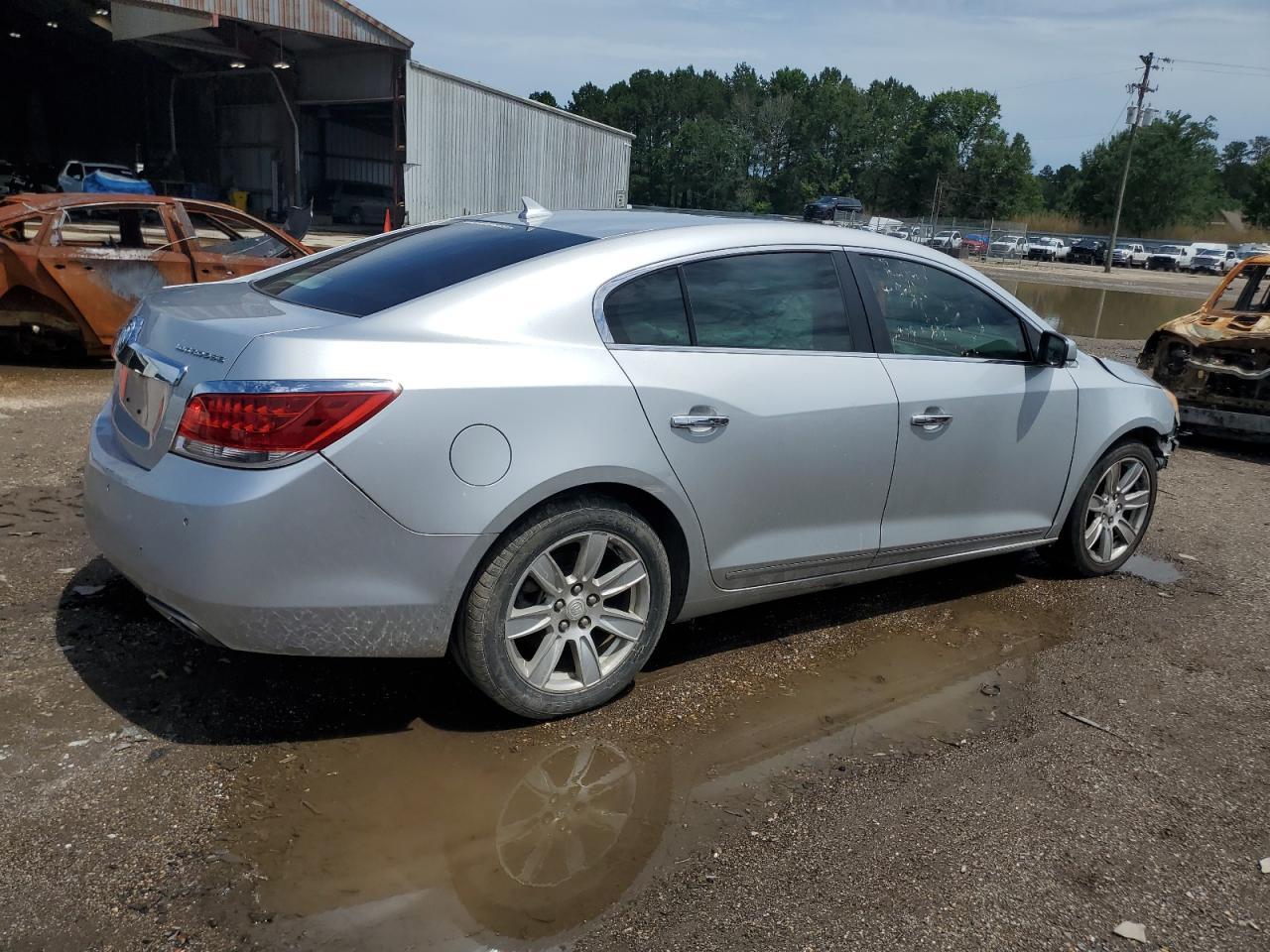 2013 Buick Lacrosse Premium - Image 3