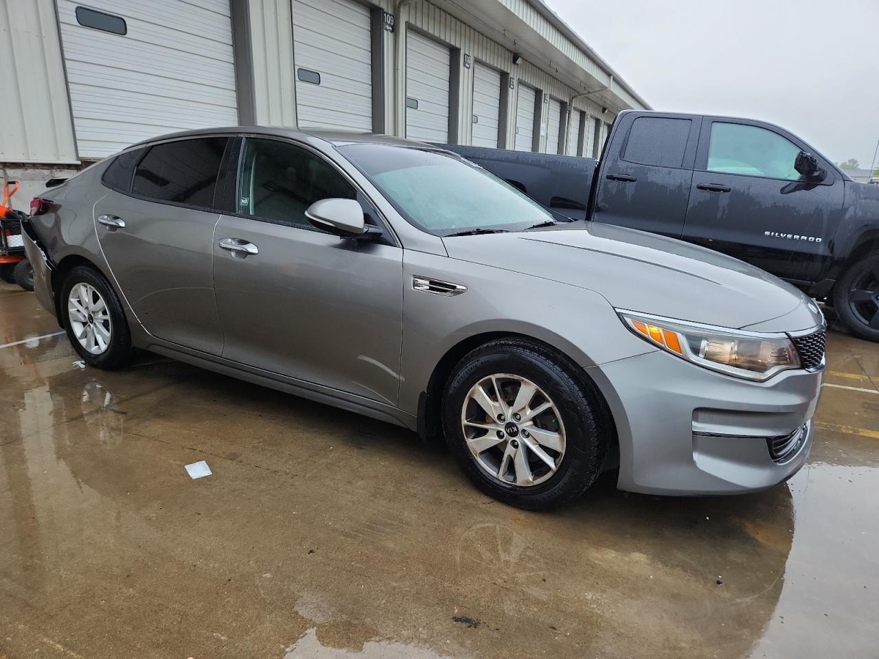 2017 Kia Optima Lx - Фото 4