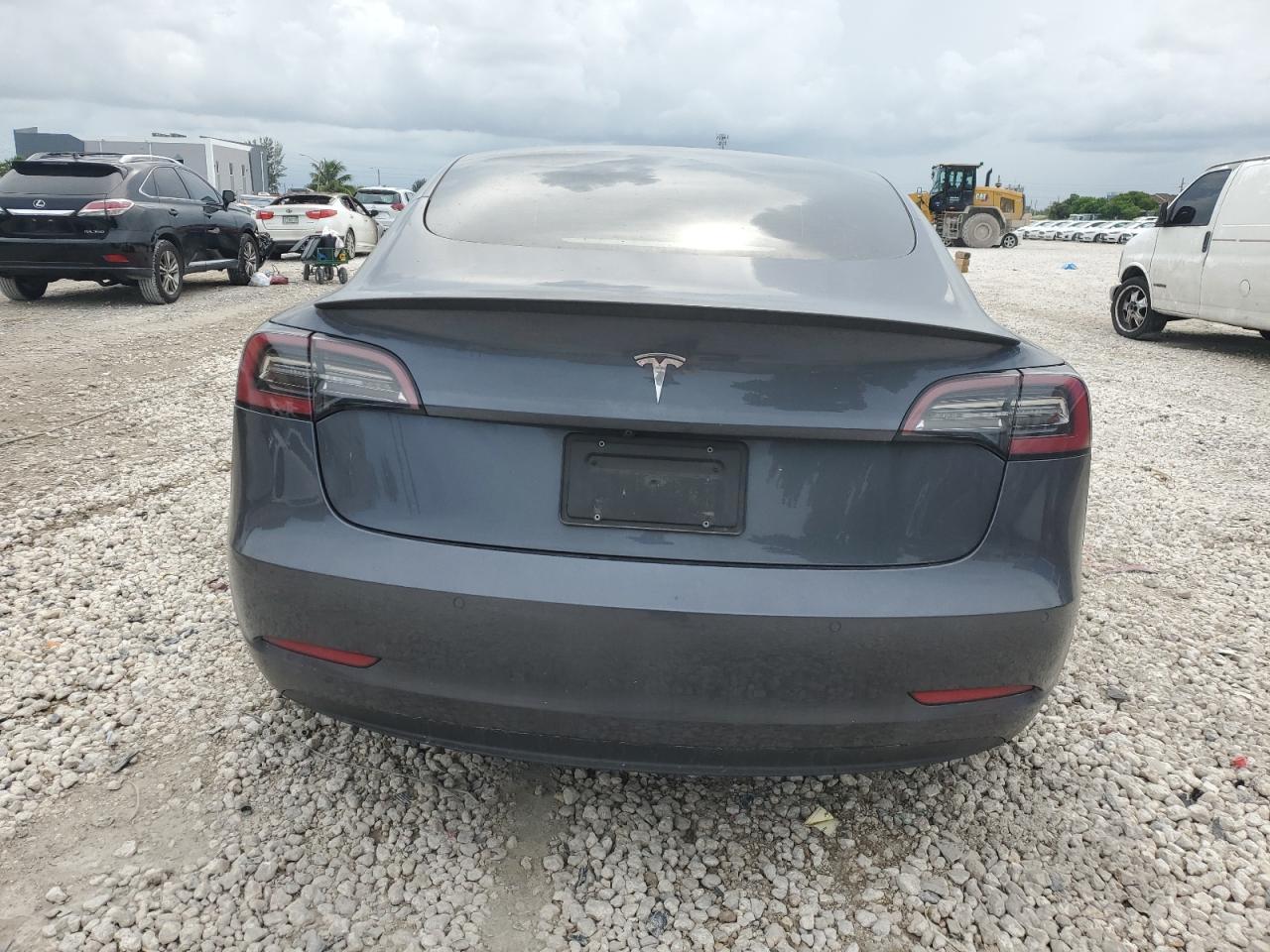 2021 Tesla Model 3 - Фото 6