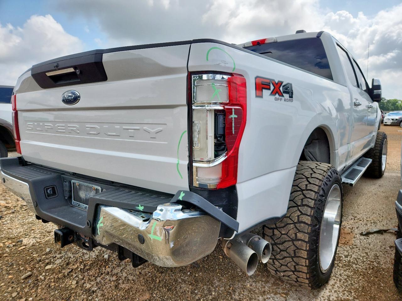 2020 Ford F250 Super Duty - Image 3