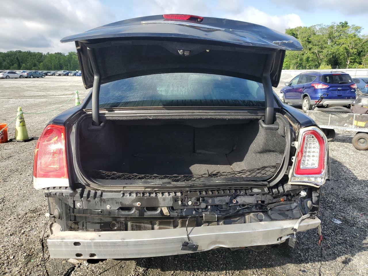 2015 Chrysler 300 Limited - Фото 6