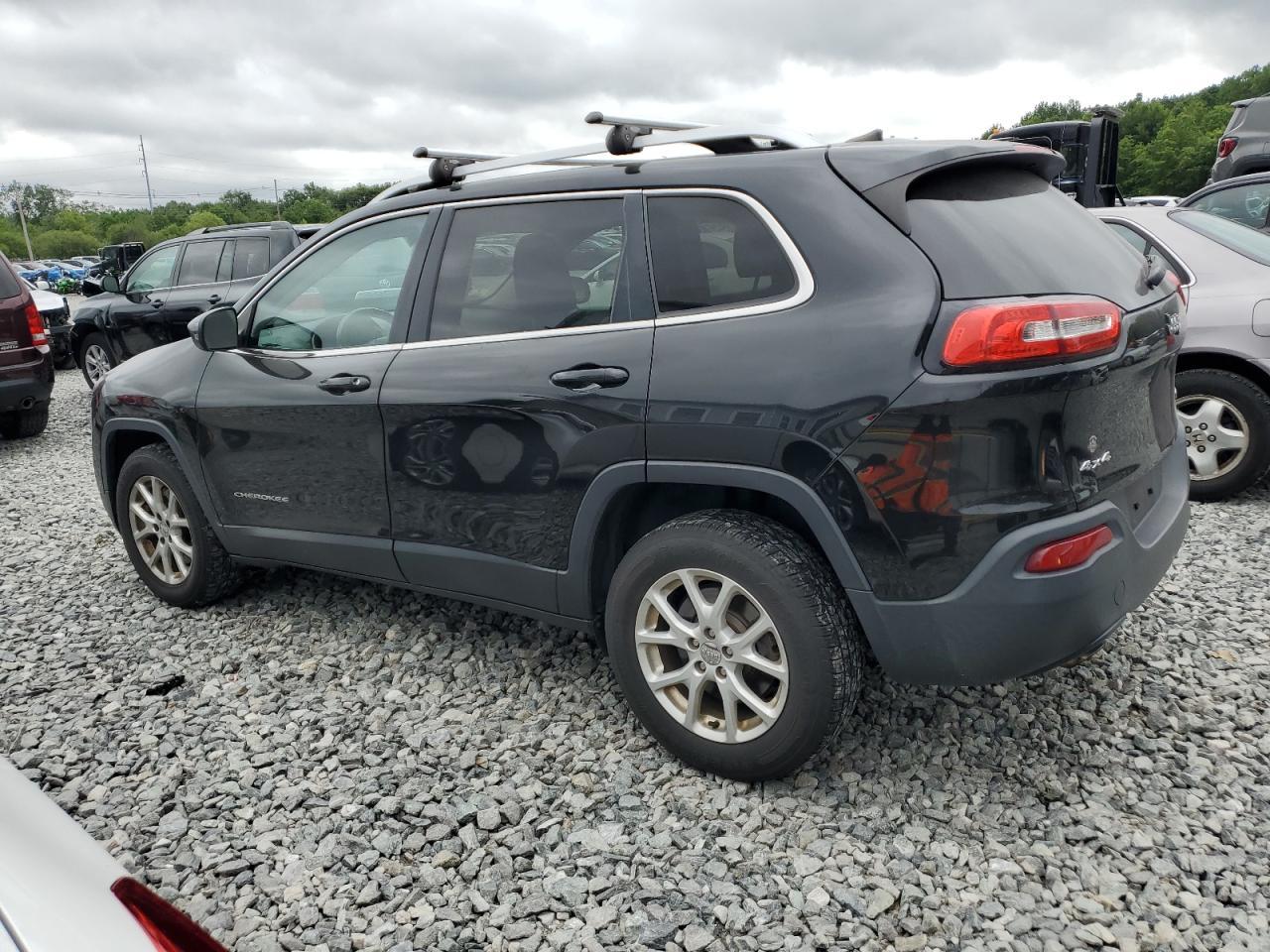 2016 Jeep Cherokee Latitude - Фото 2