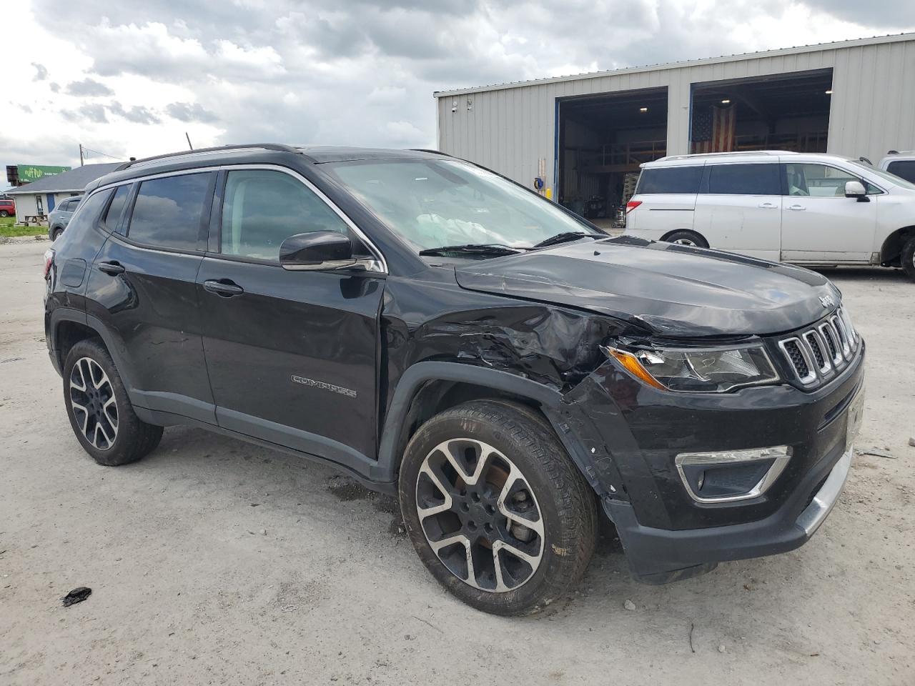 2018 Jeep Compass Limited - Image 4