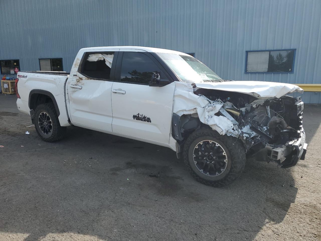 2024 Toyota Tundra Crewmax Sr - Image 4