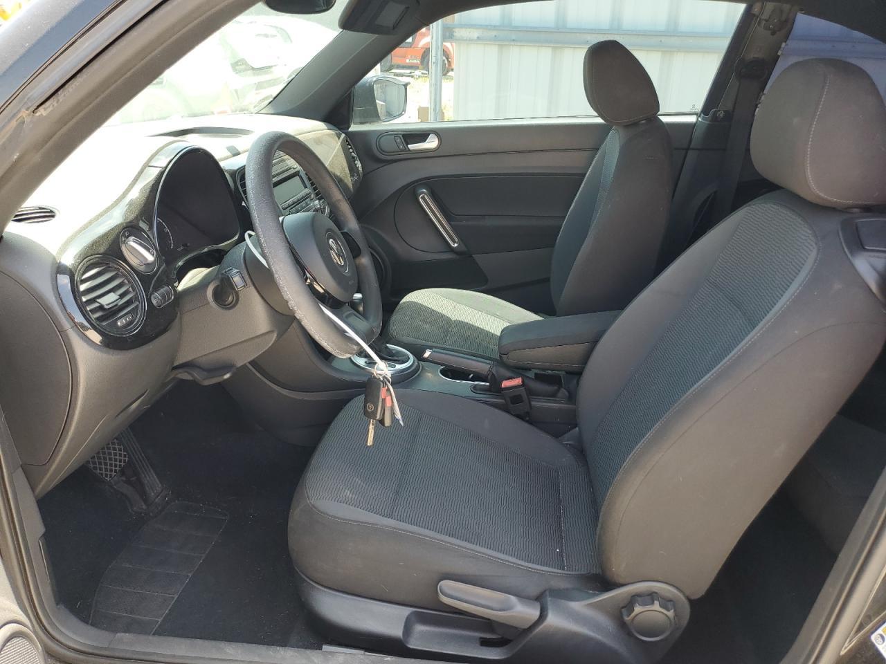 2014 Volkswagen Beetle - Image 7