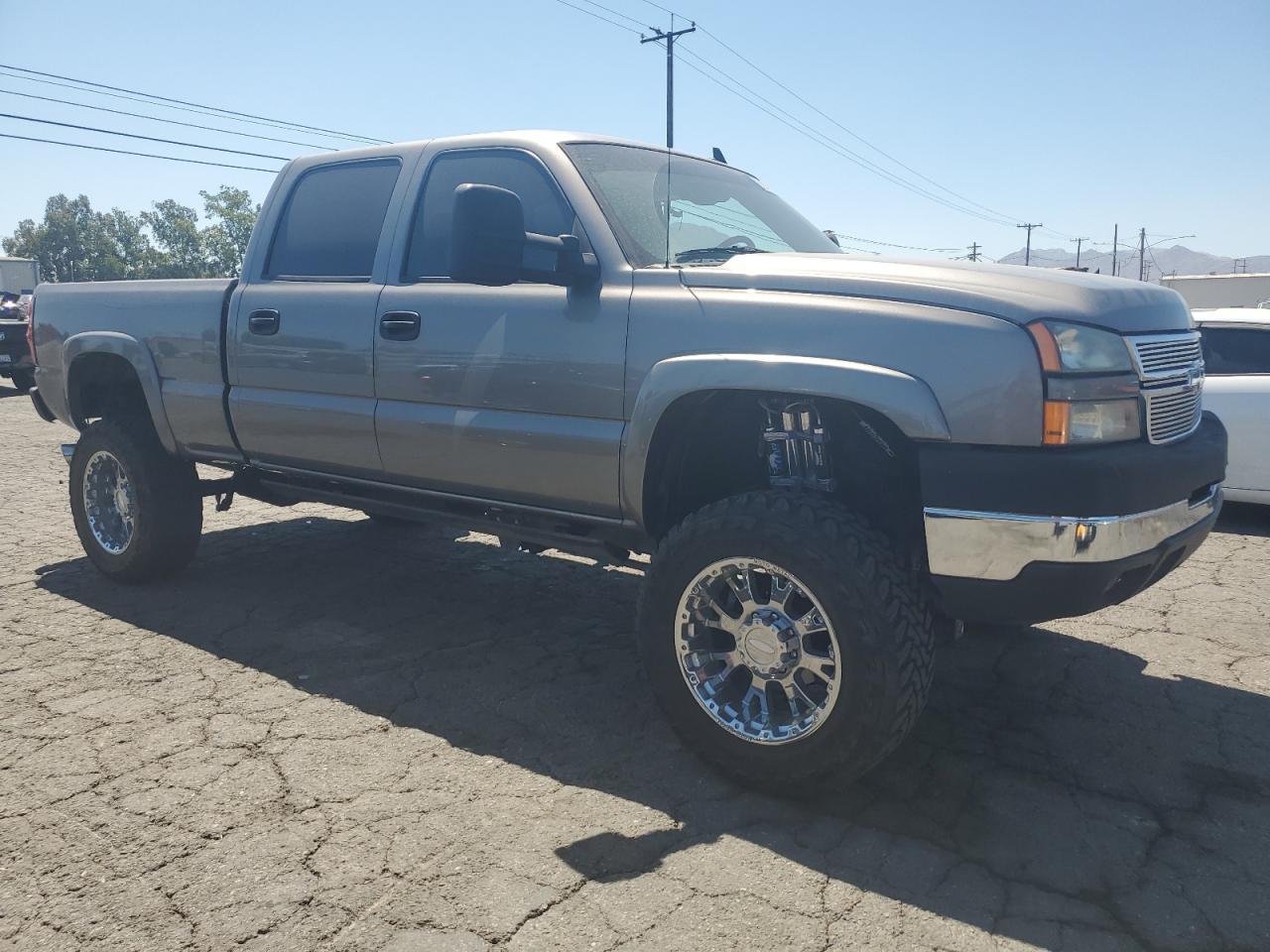 2006 Chevrolet Silverado C2500 Heavy Duty - Image 4