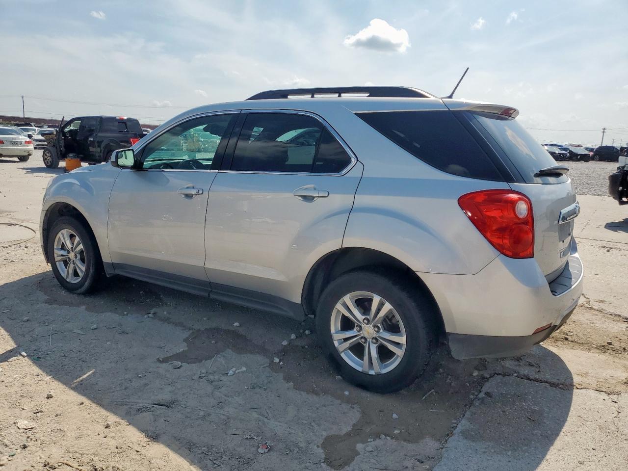 2014 Chevrolet Equinox Lt - Image 2