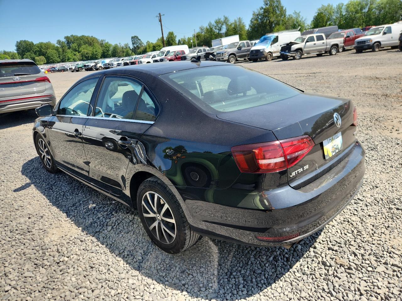 2017 Volkswagen Jetta Se - Image 2