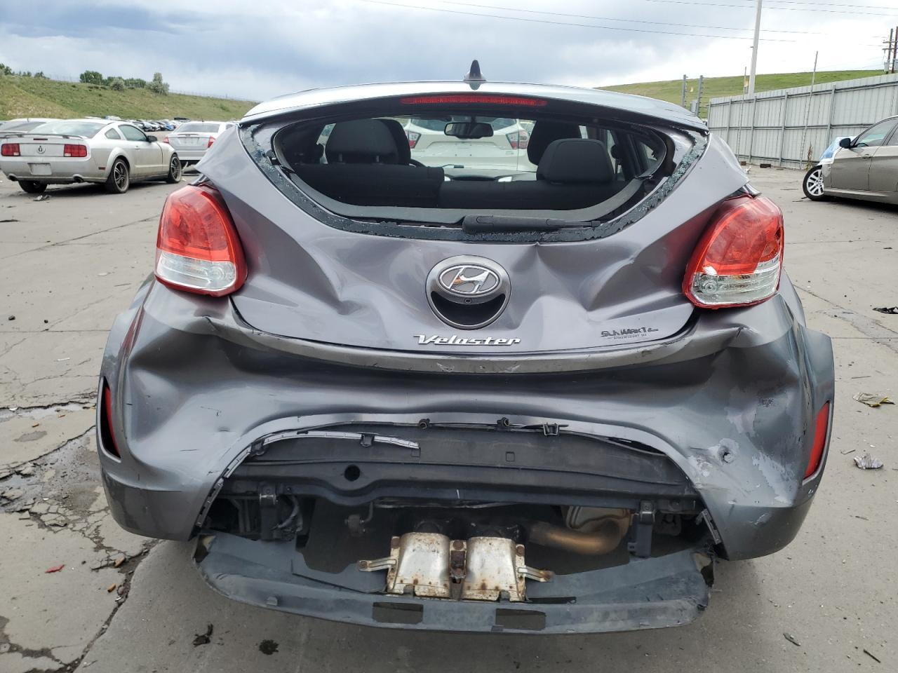 2014 Hyundai Veloster - Фото 6