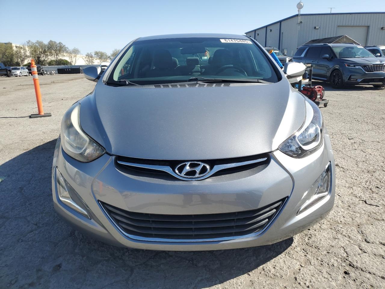 2015 Hyundai Elantra Se - Image 5