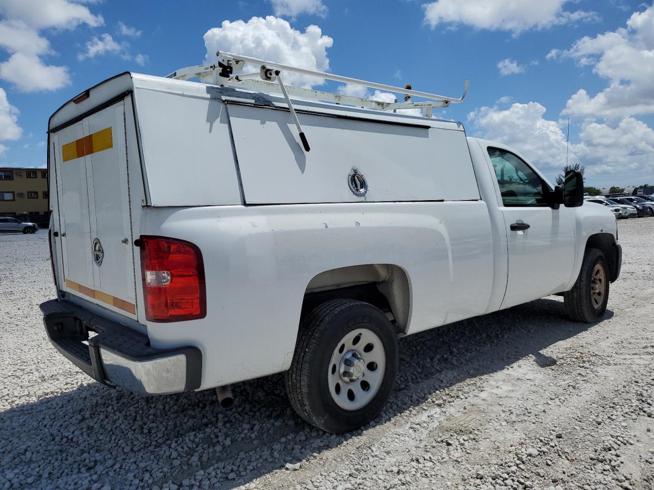 2013 Chevrolet Silverado C1500 - Фото 3