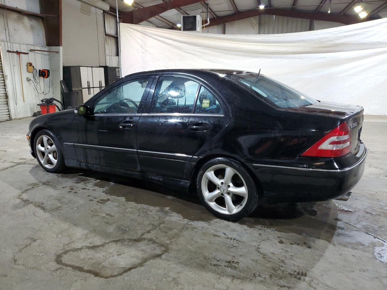 2005 Mercedes-Benz C 320 - Image 2