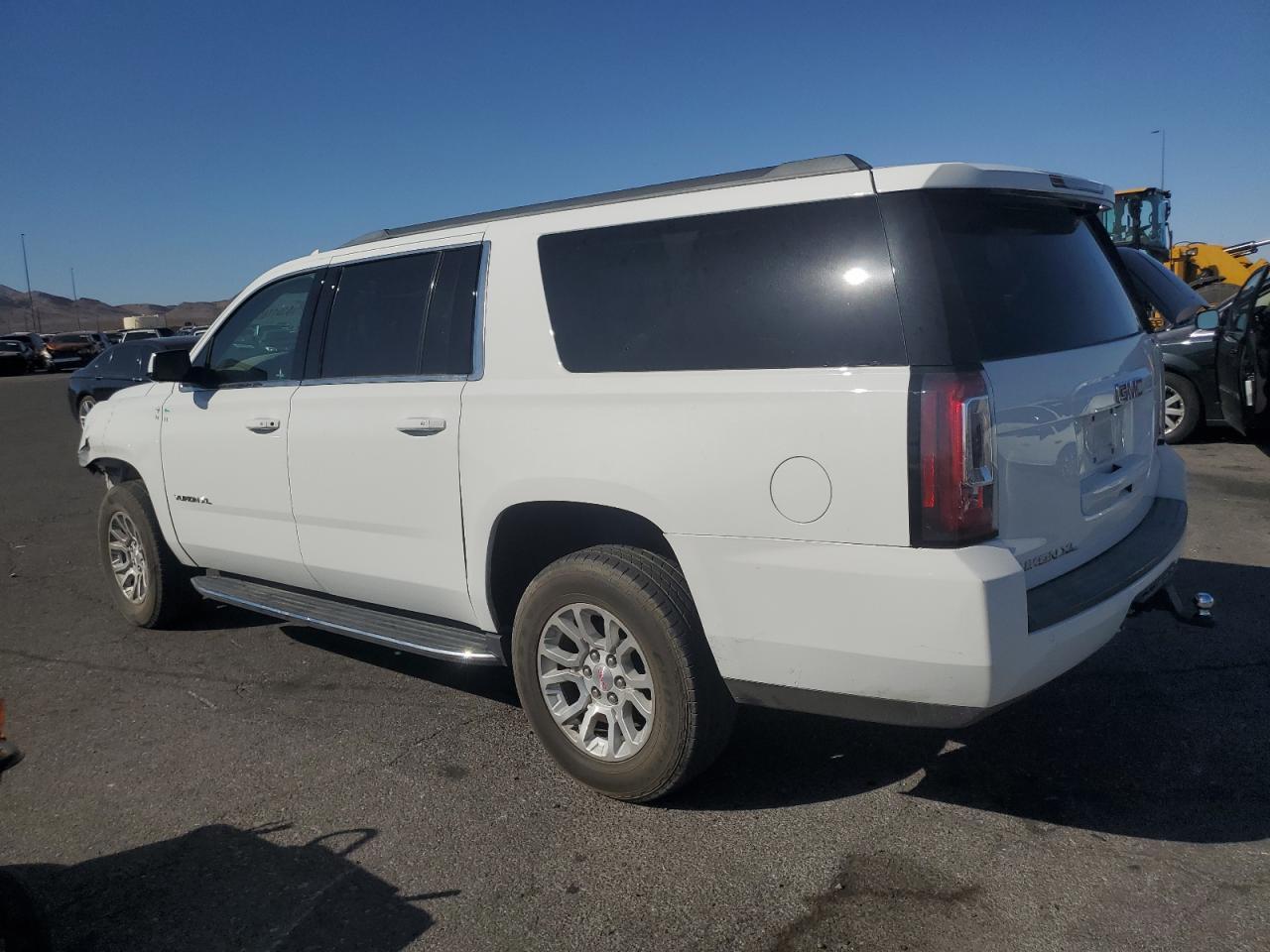 2018 GMC Yukon Xl C1500 Slt - Фото 2