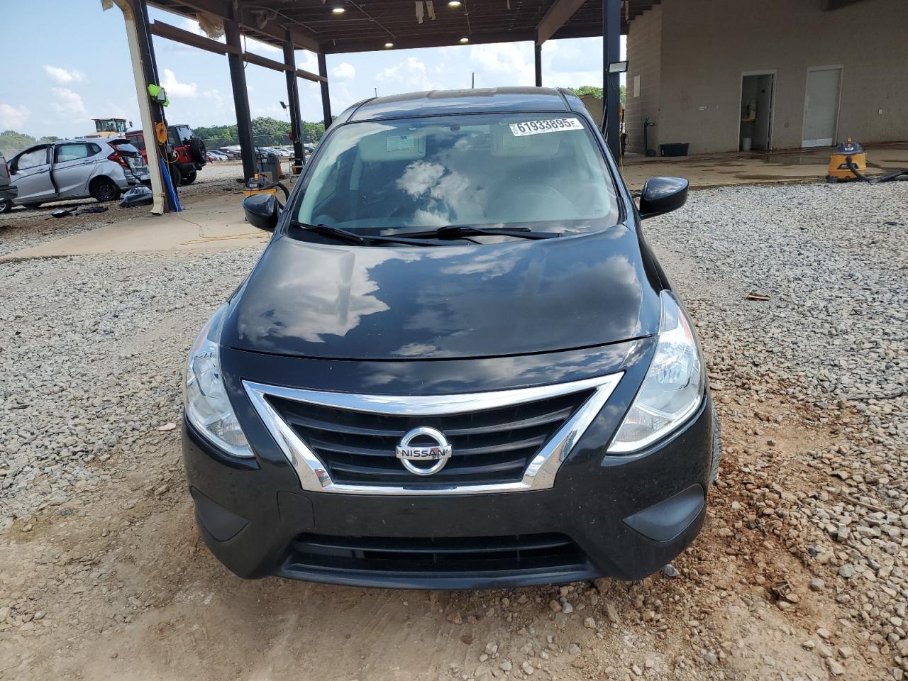 2019 Nissan Versa S - Image 5