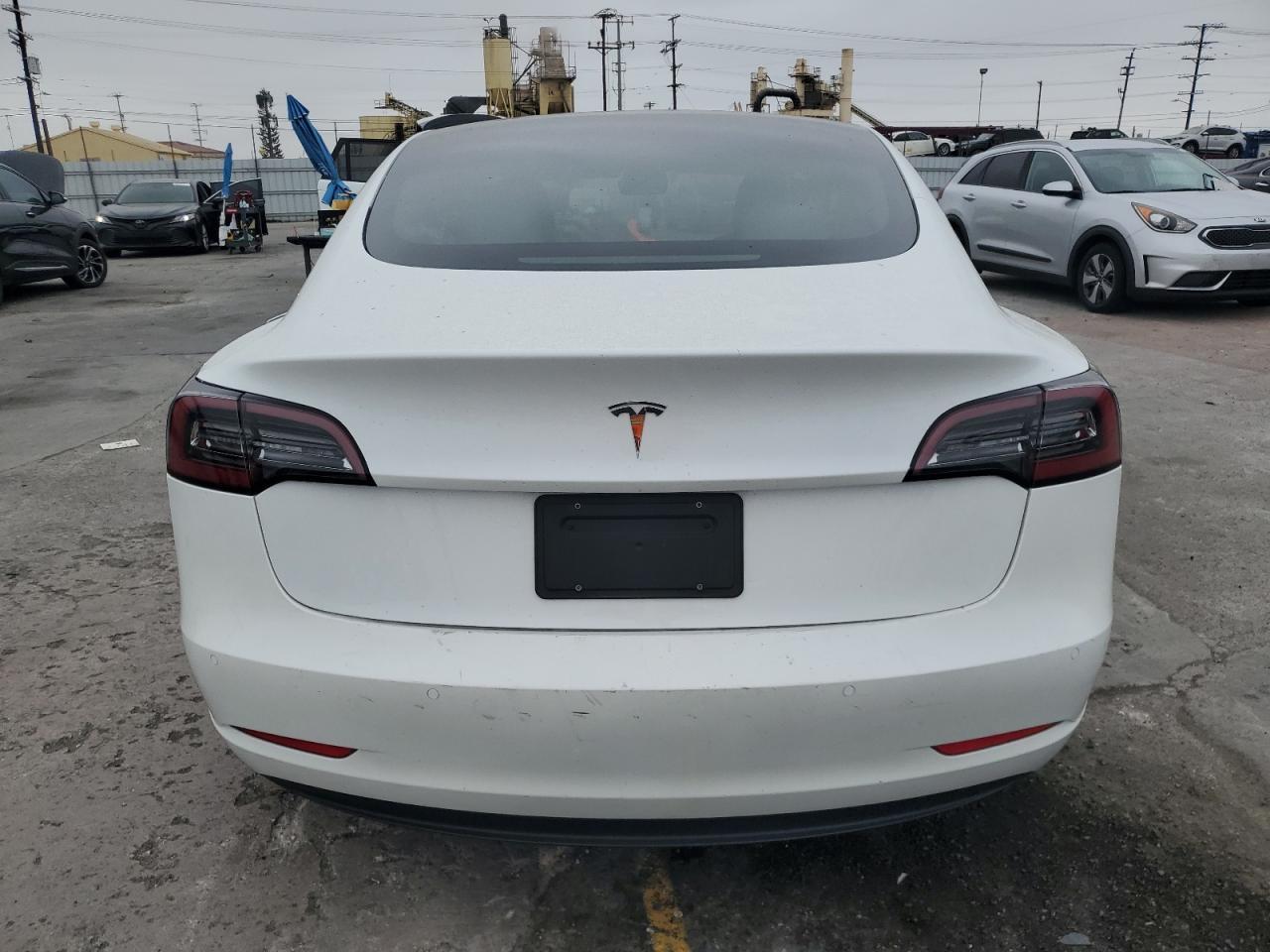 2022 Tesla Model 3 - Фото 6