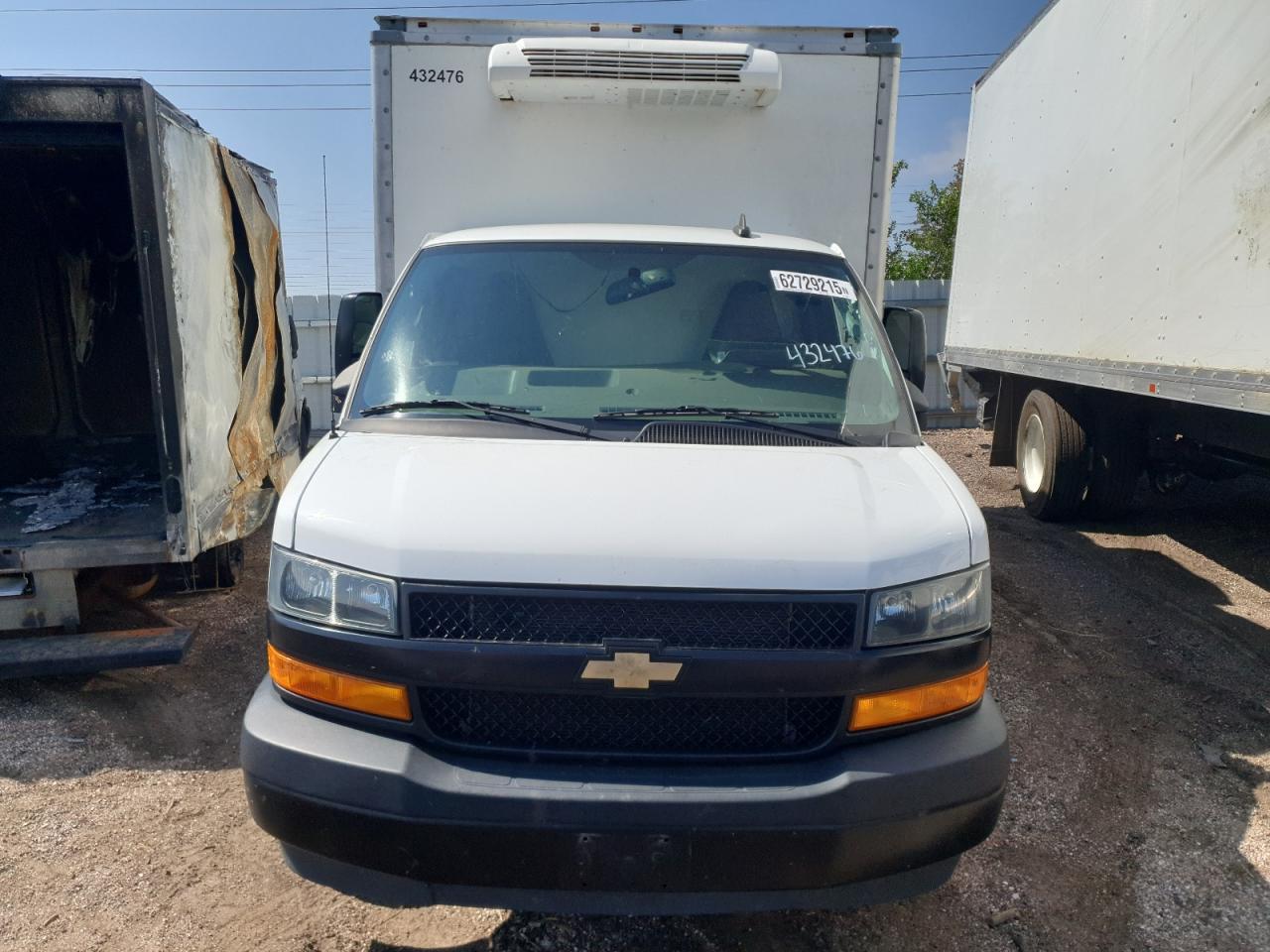 2023 Chevrolet Express G3500 - Фото 5