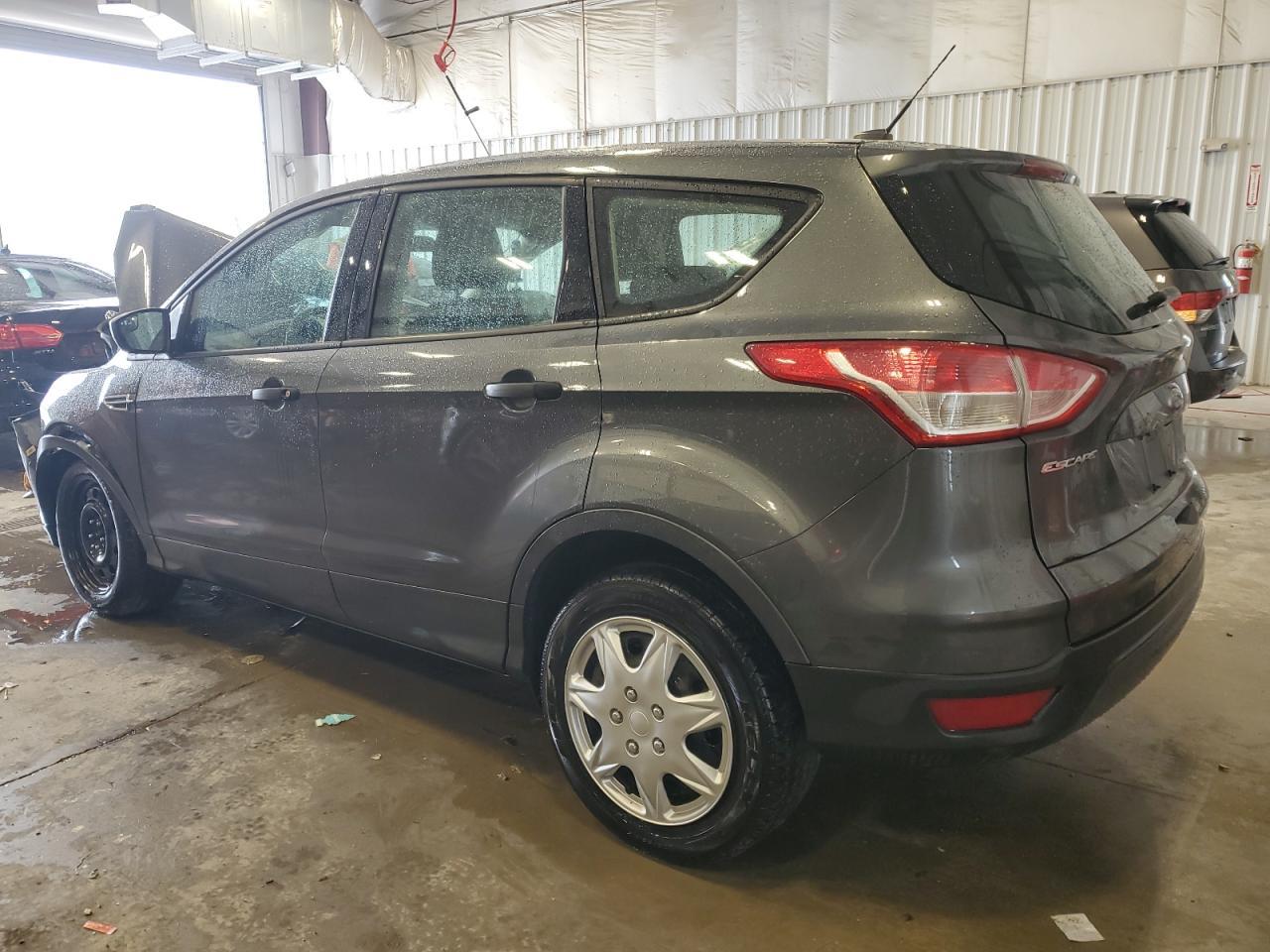 2016 Ford Escape S - Фото 2