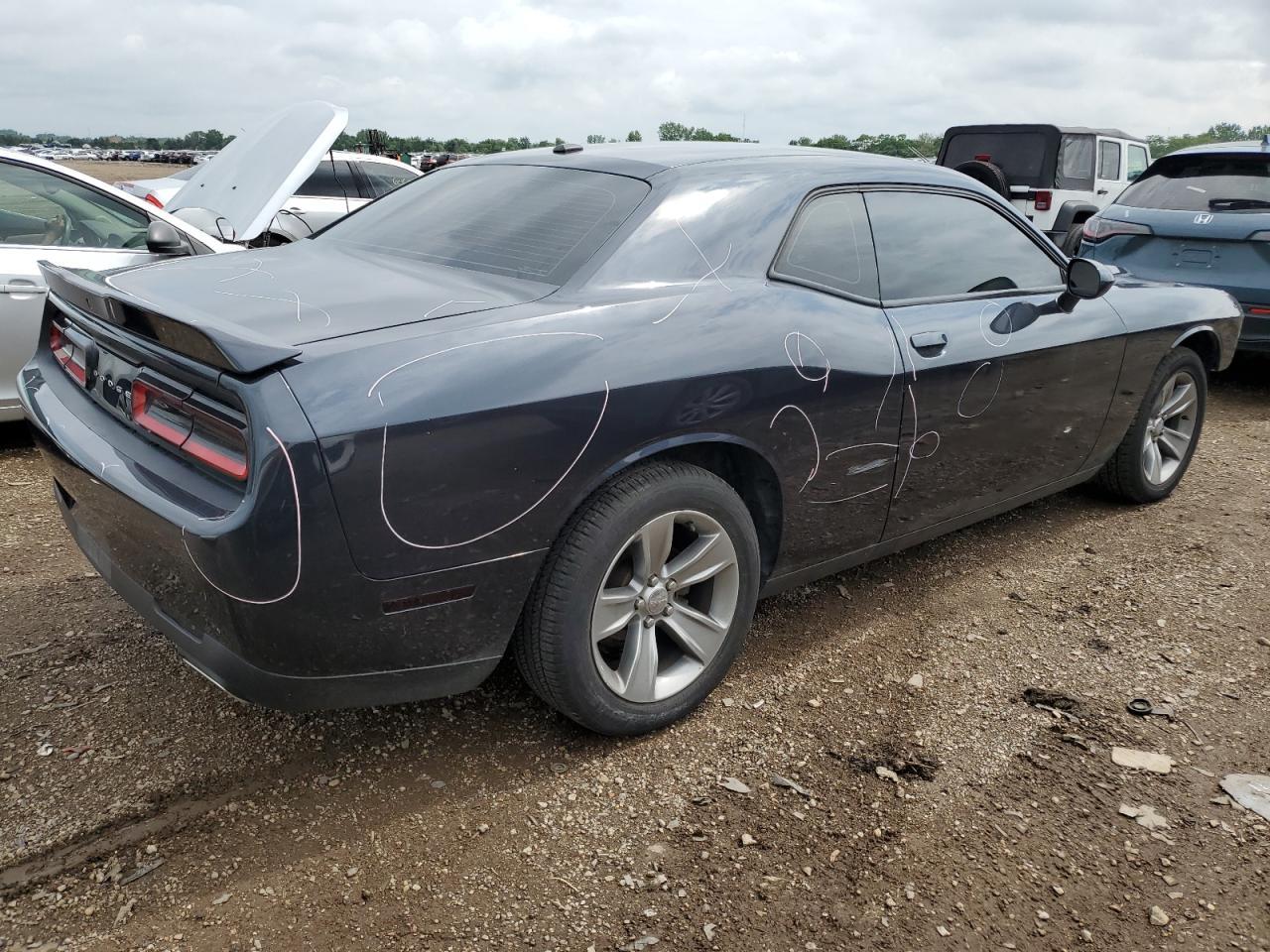 2019 Dodge Challenger Sxt - Image 3