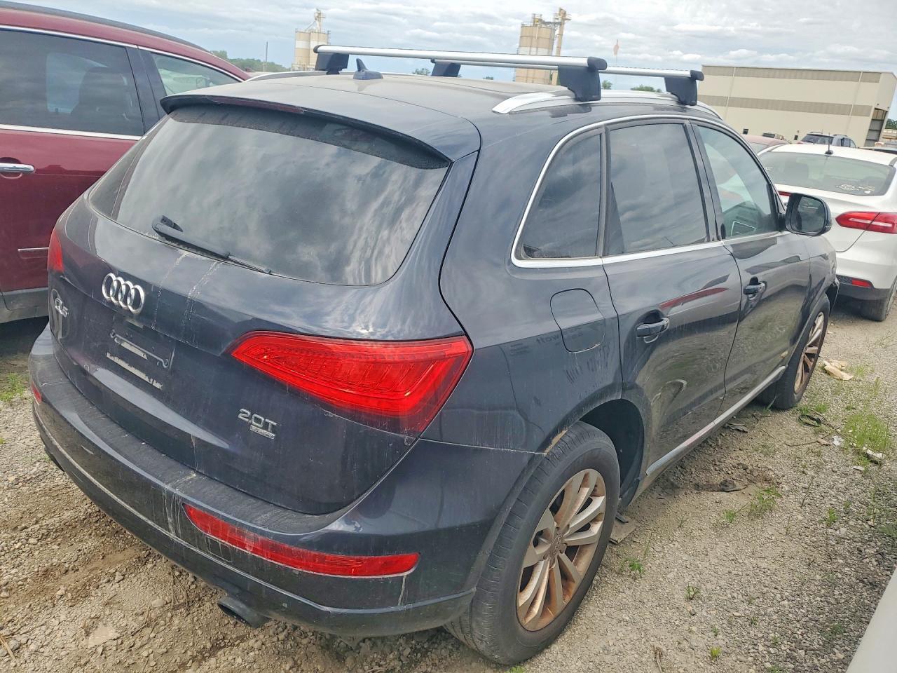 2014 Audi Q5 Premium - Image 3
