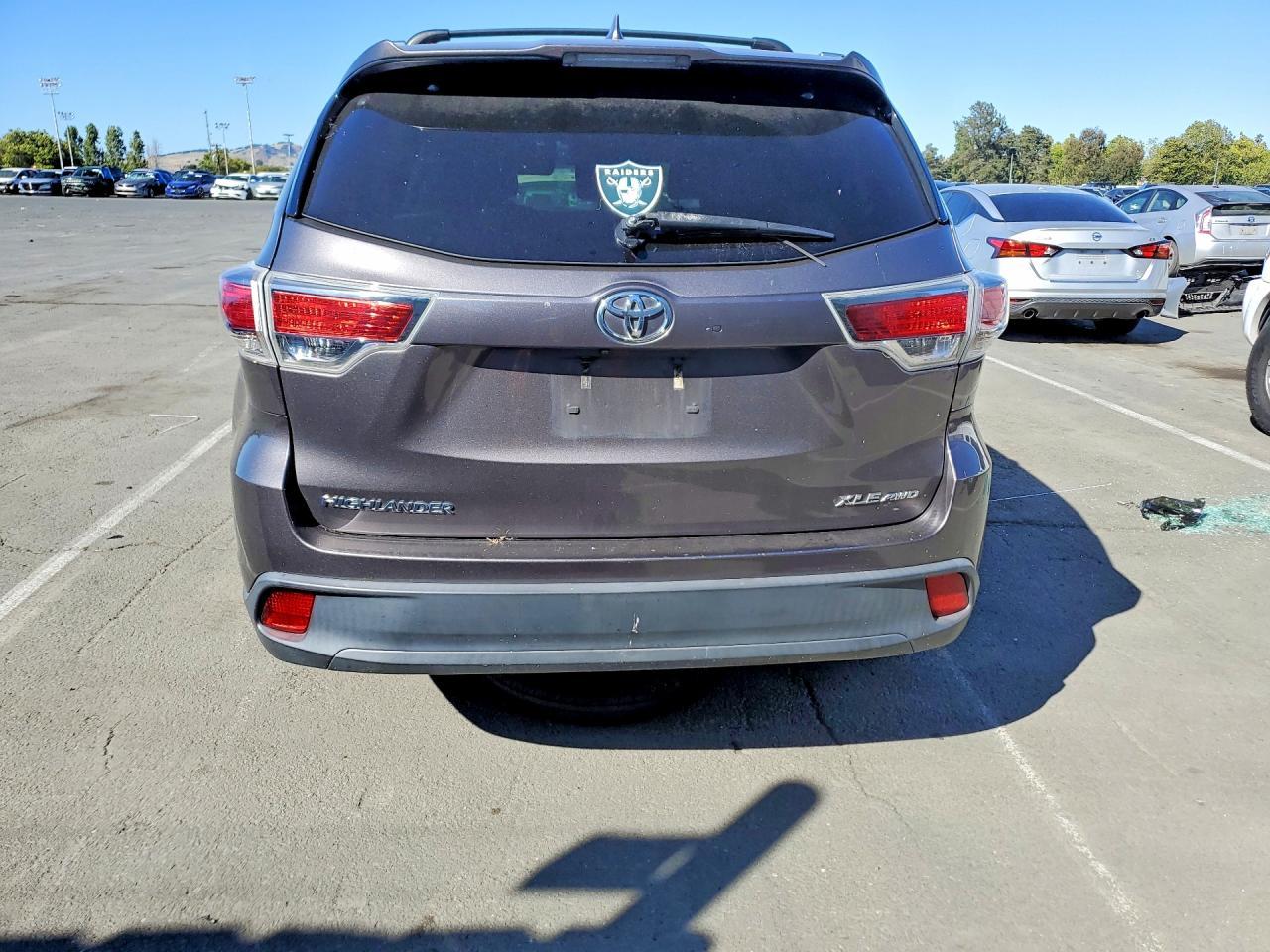 2015 Toyota Highlander Xle - Фото 6
