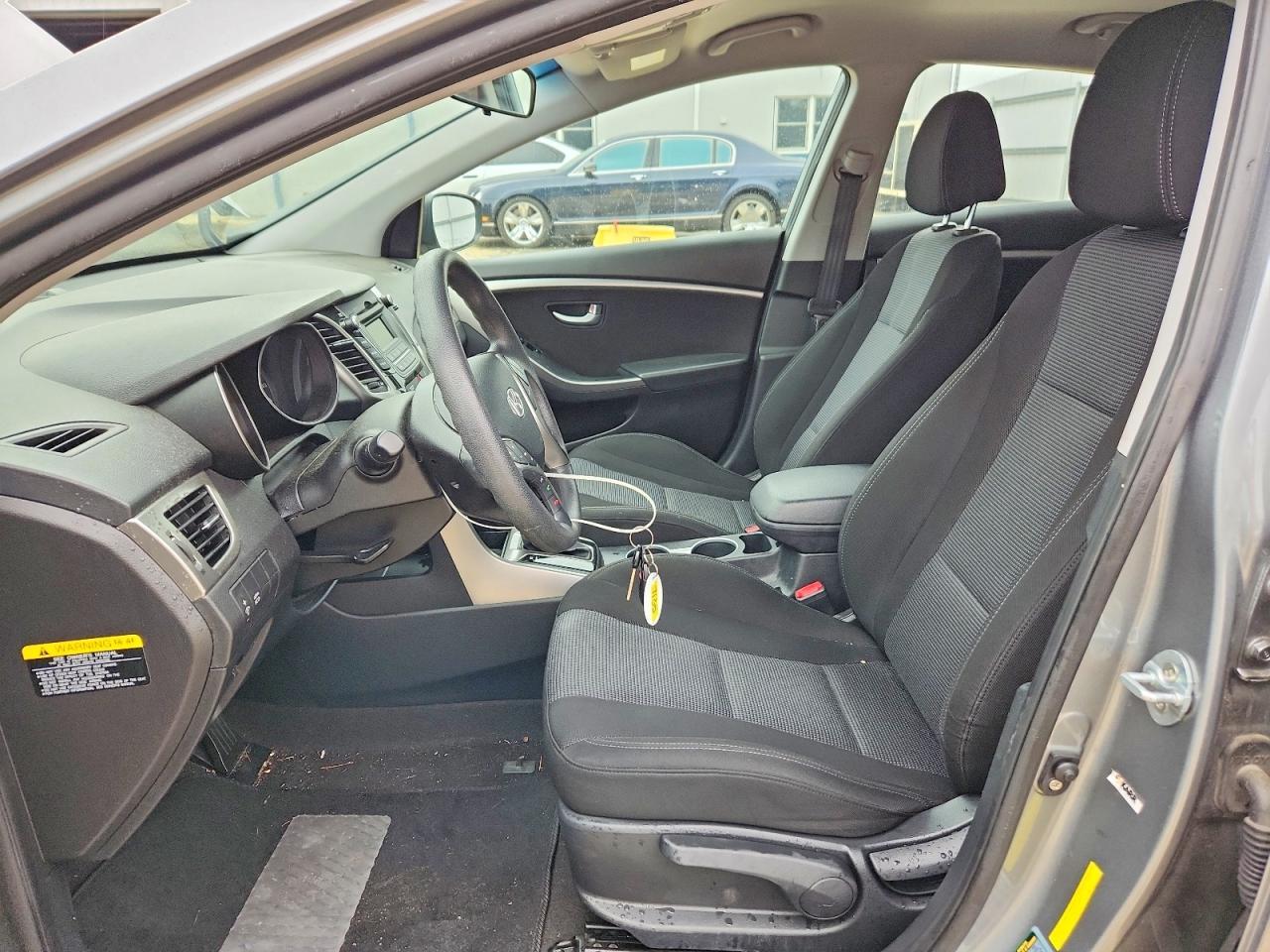 2017 Hyundai Elantra Gt Base - Фото 7