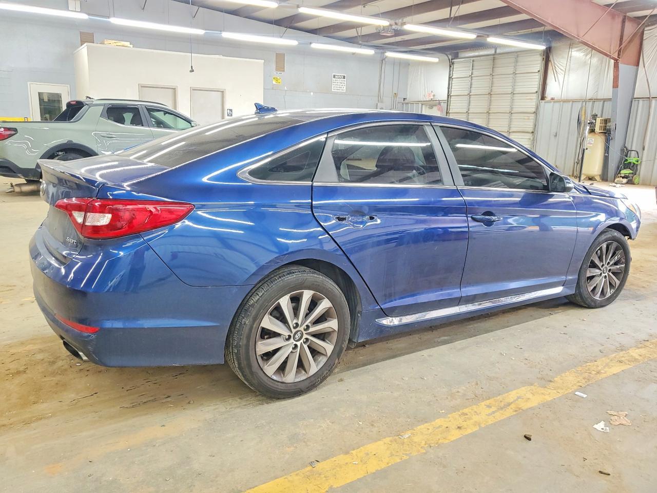 2017 Hyundai Sonata Sport - Фото 3