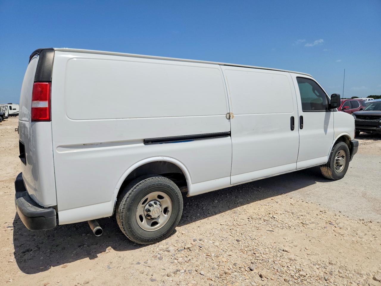 2019 Chevrolet Express G3500 - Фото 3