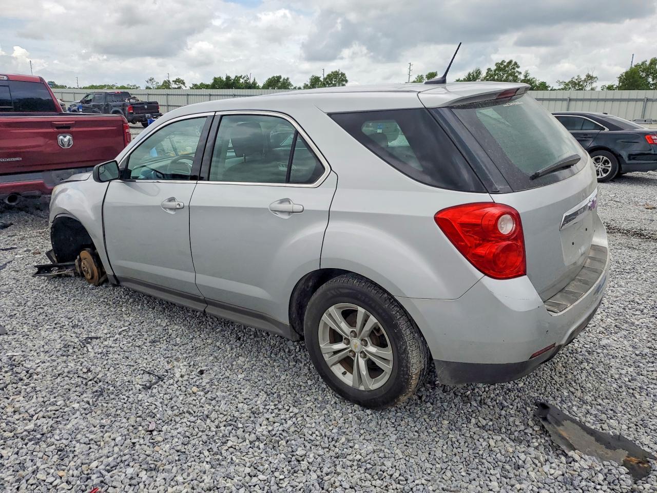 2014 Chevrolet Equinox - Фото 2