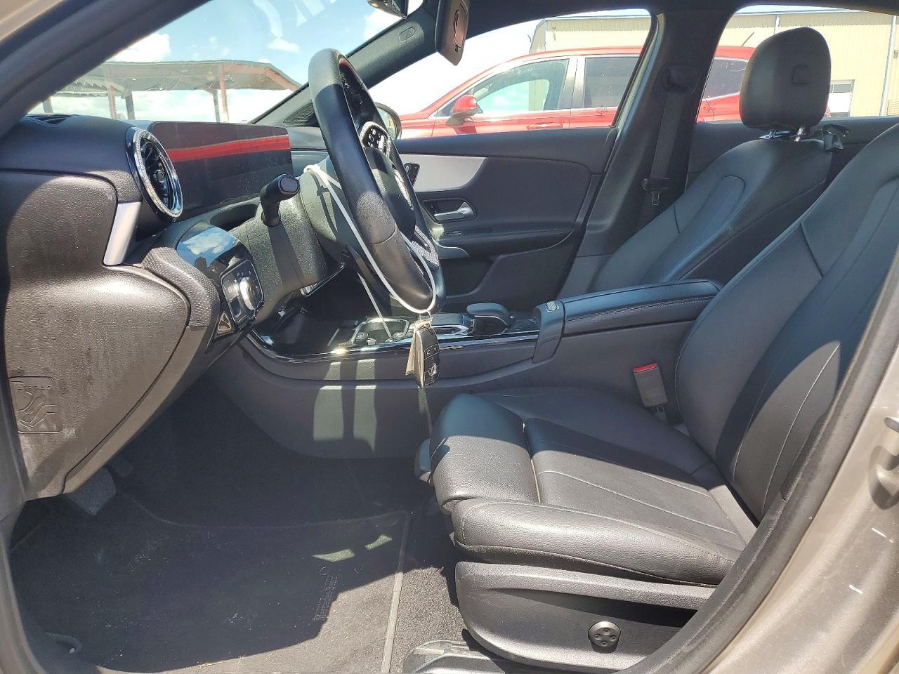 2019 Mercedes-Benz A 220 4Matic - Image 7