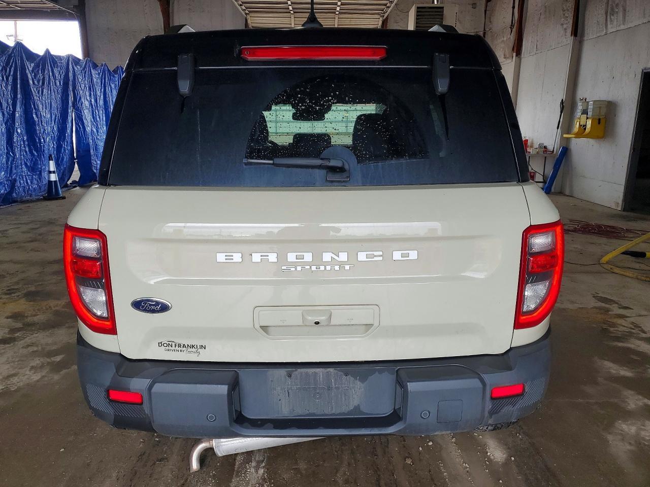 2025 Ford Bronco Sport Outer Banks - Image 6
