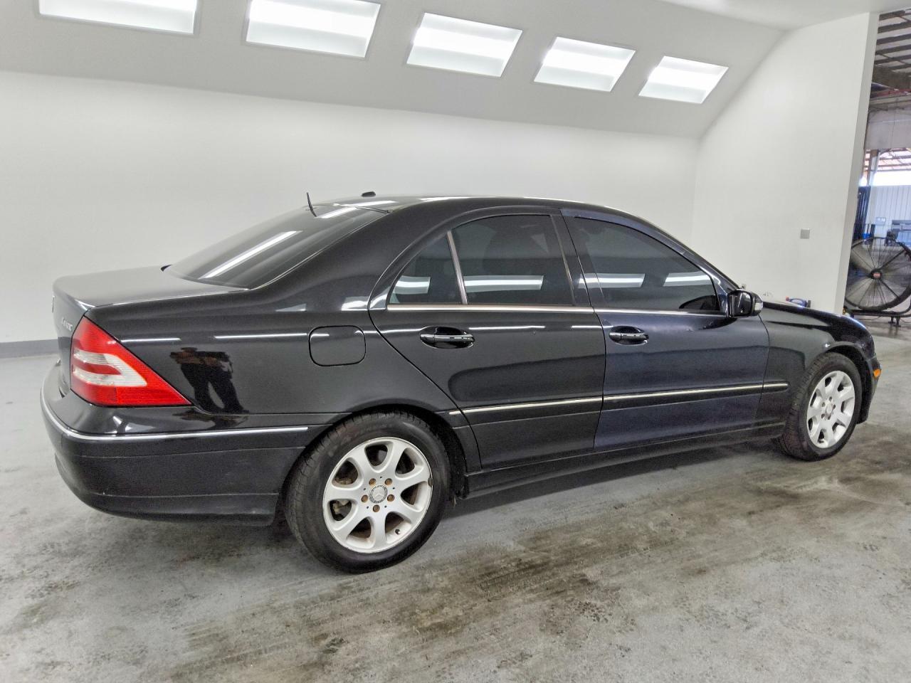 2006 Mercedes-Benz C 280 4Matic - Image 3