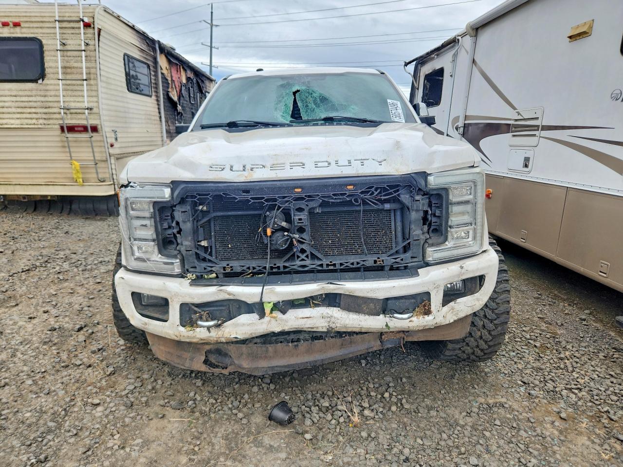 2017 Ford F350 Super Duty - Фото 5