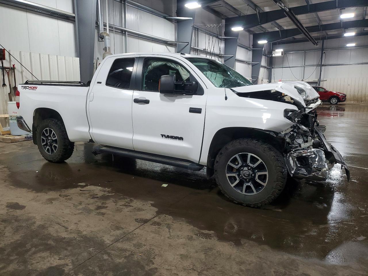2018 Toyota Tundra Sr5 - Фото 4