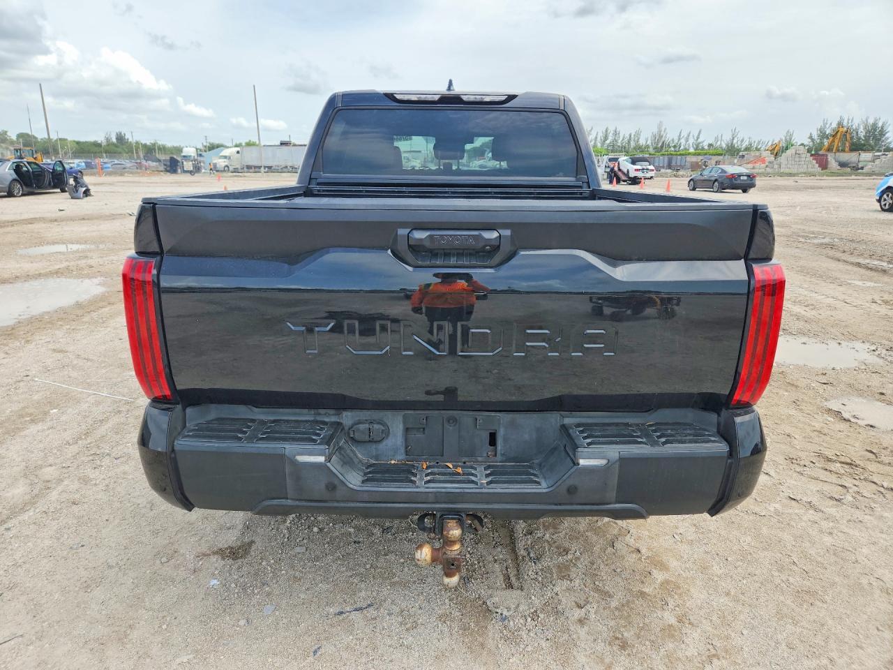2022 Toyota Tundra Sr5 - Image 6