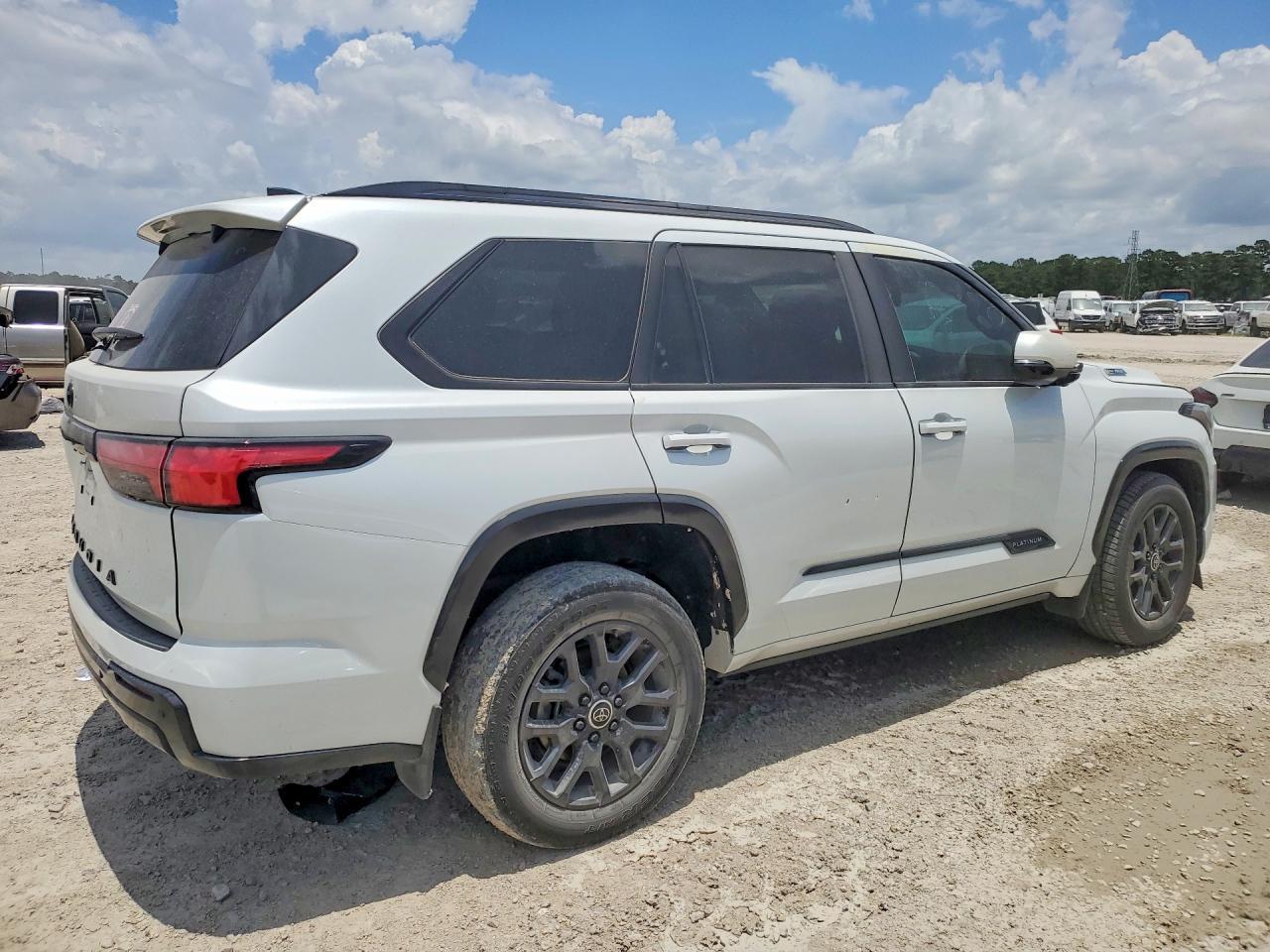 2024 Toyota Sequoia Platinum - Image 3