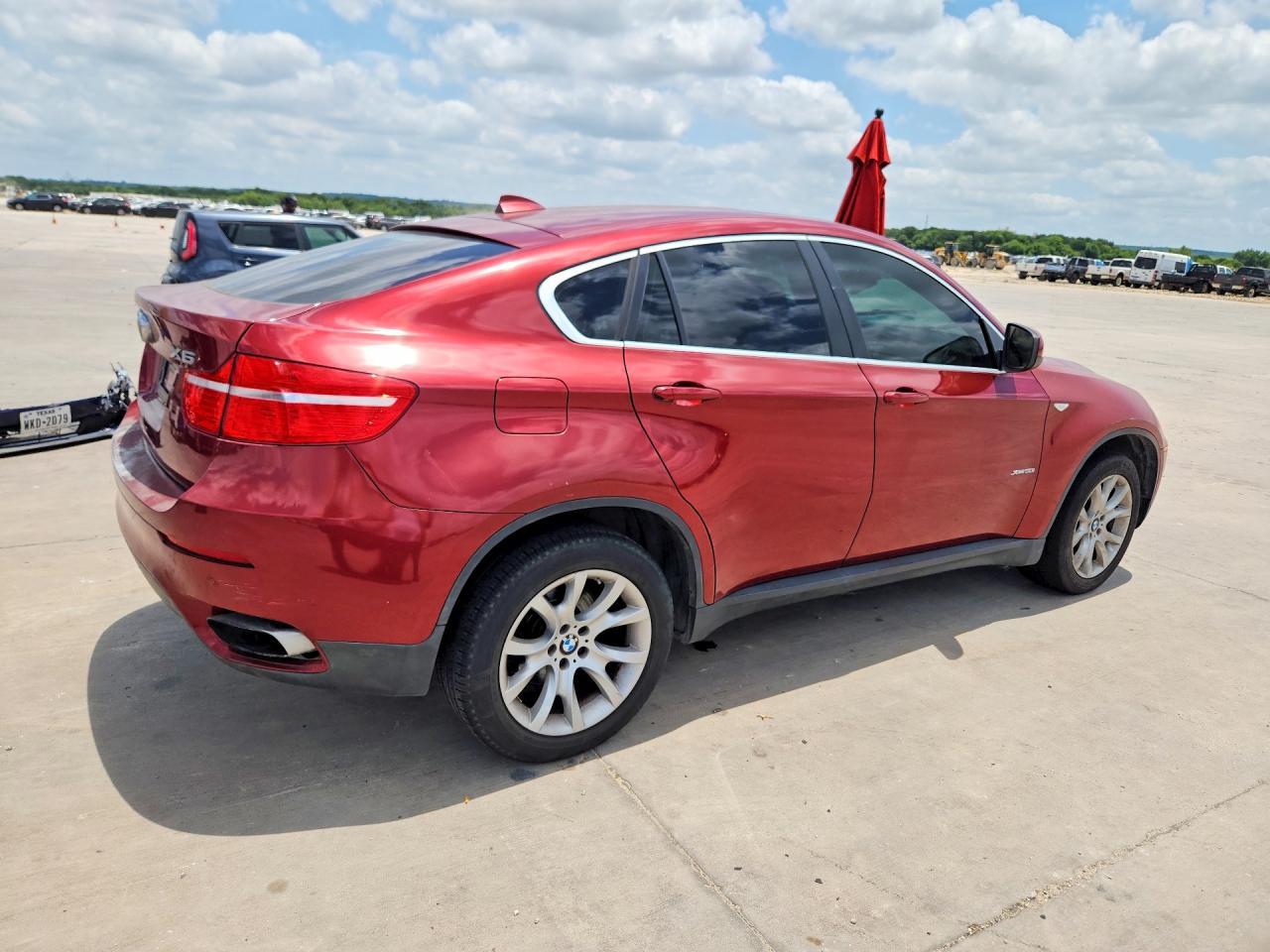 2010 BMW X6 xDrive50I - Фото 3