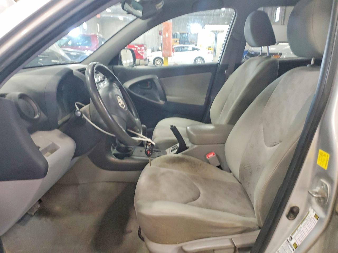 2010 Toyota Rav4 Base - Фото 7