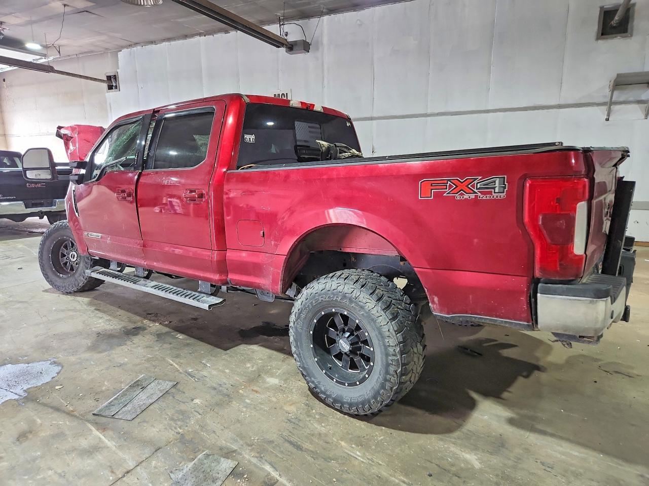 2019 Ford F250 - Фото 2