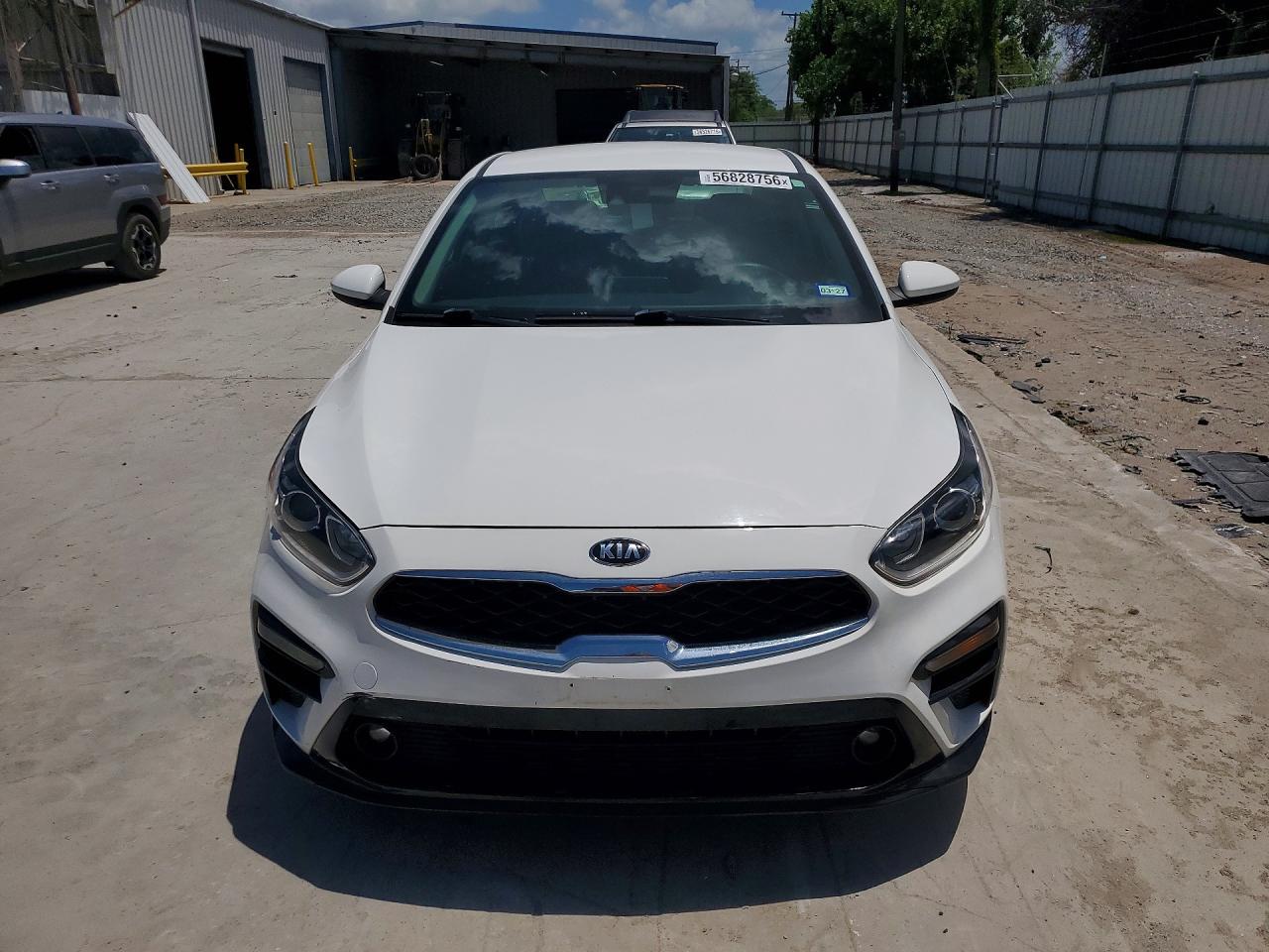 2021 Kia Forte Lxs - Image 5