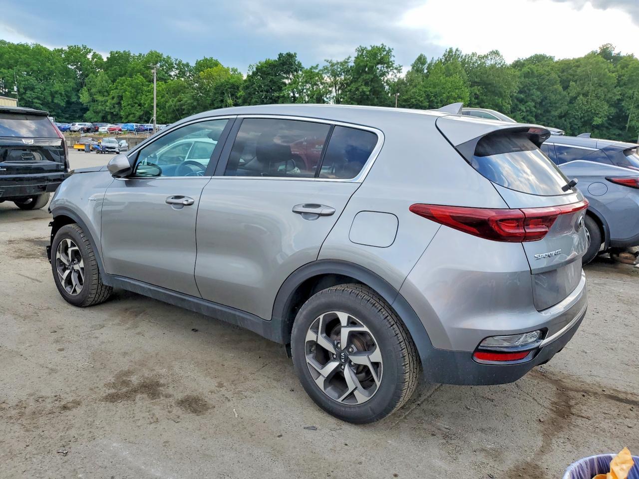 2020 Kia Sportage Lx - Image 2