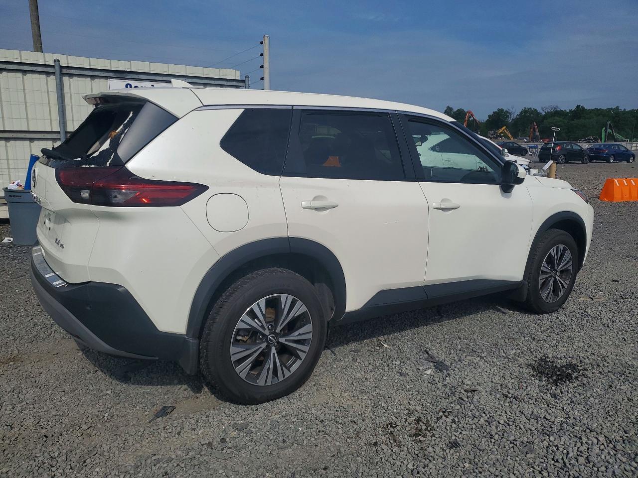 2023 Nissan Rogue Sv - Фото 3