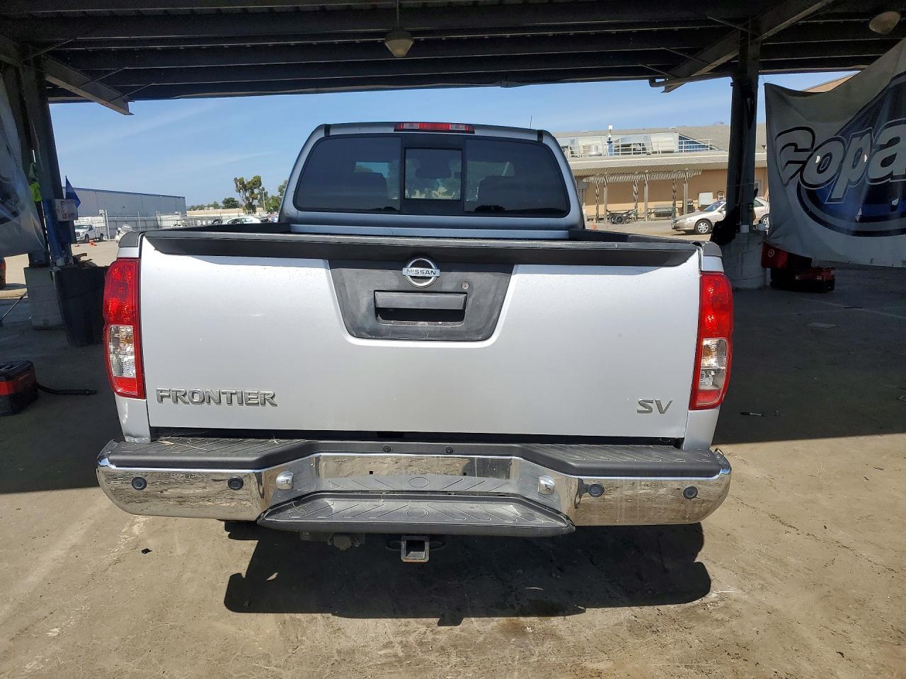 2017 Nissan Frontier Sv V6 - Фото 6
