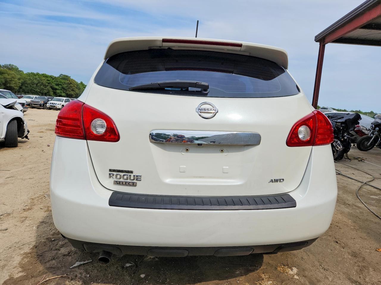 2014 Nissan Rogue Select S - Image 6