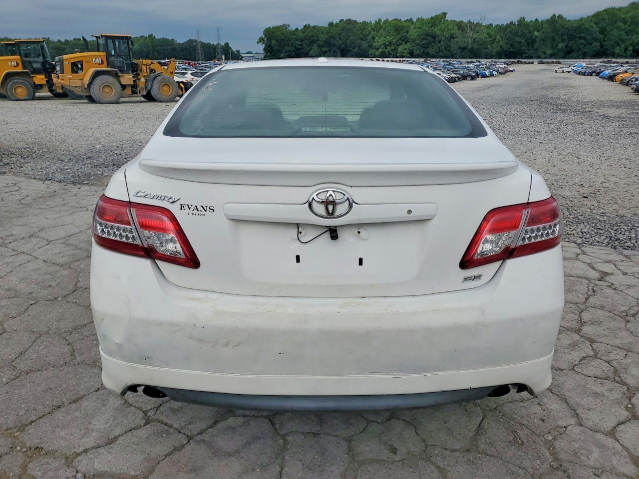 2011 Toyota Camry Se - Фото 6