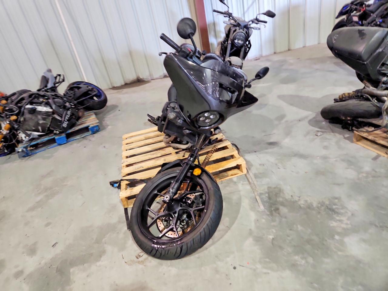 2023 Honda Cmx1100 T - Фото 2
