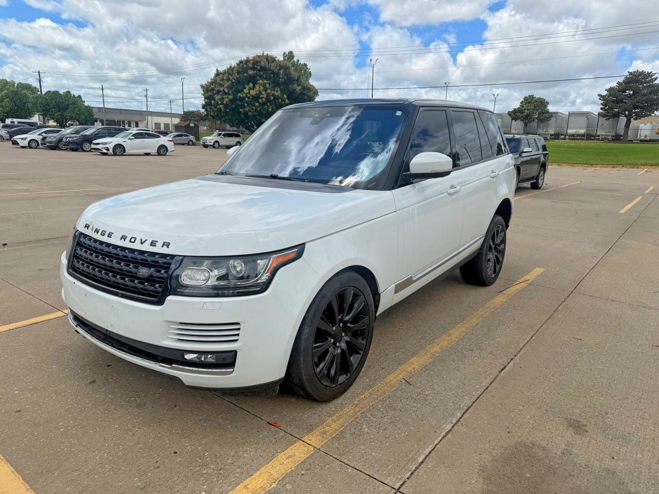 2017 Land Rover Range Rover Supercharged - Фото 2