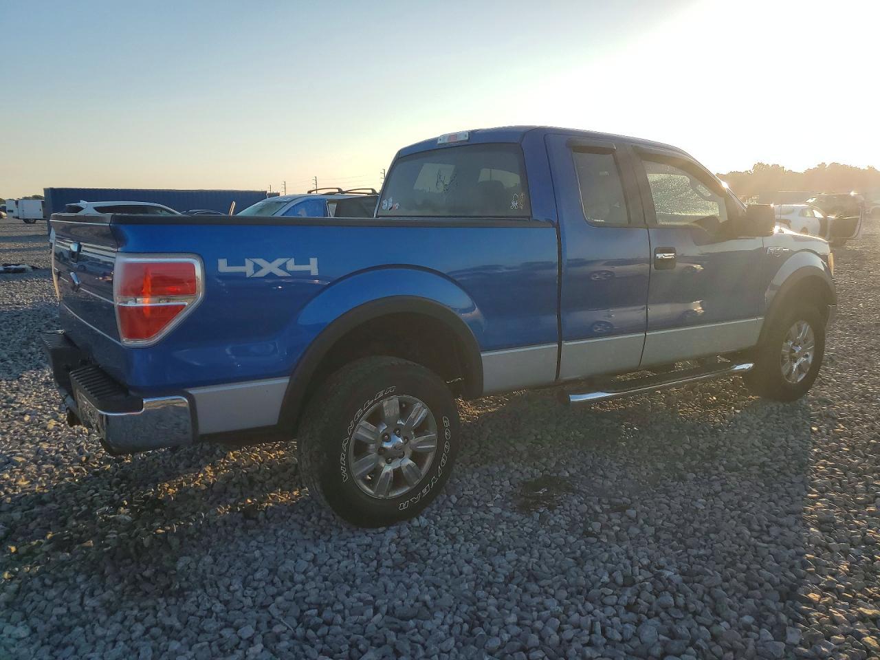 2009 Ford F150 Super Cab - Image 3
