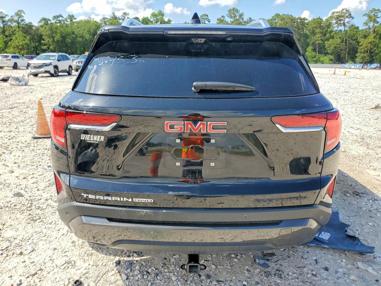 2025 GMC Terrain Elevation - Фото 6
