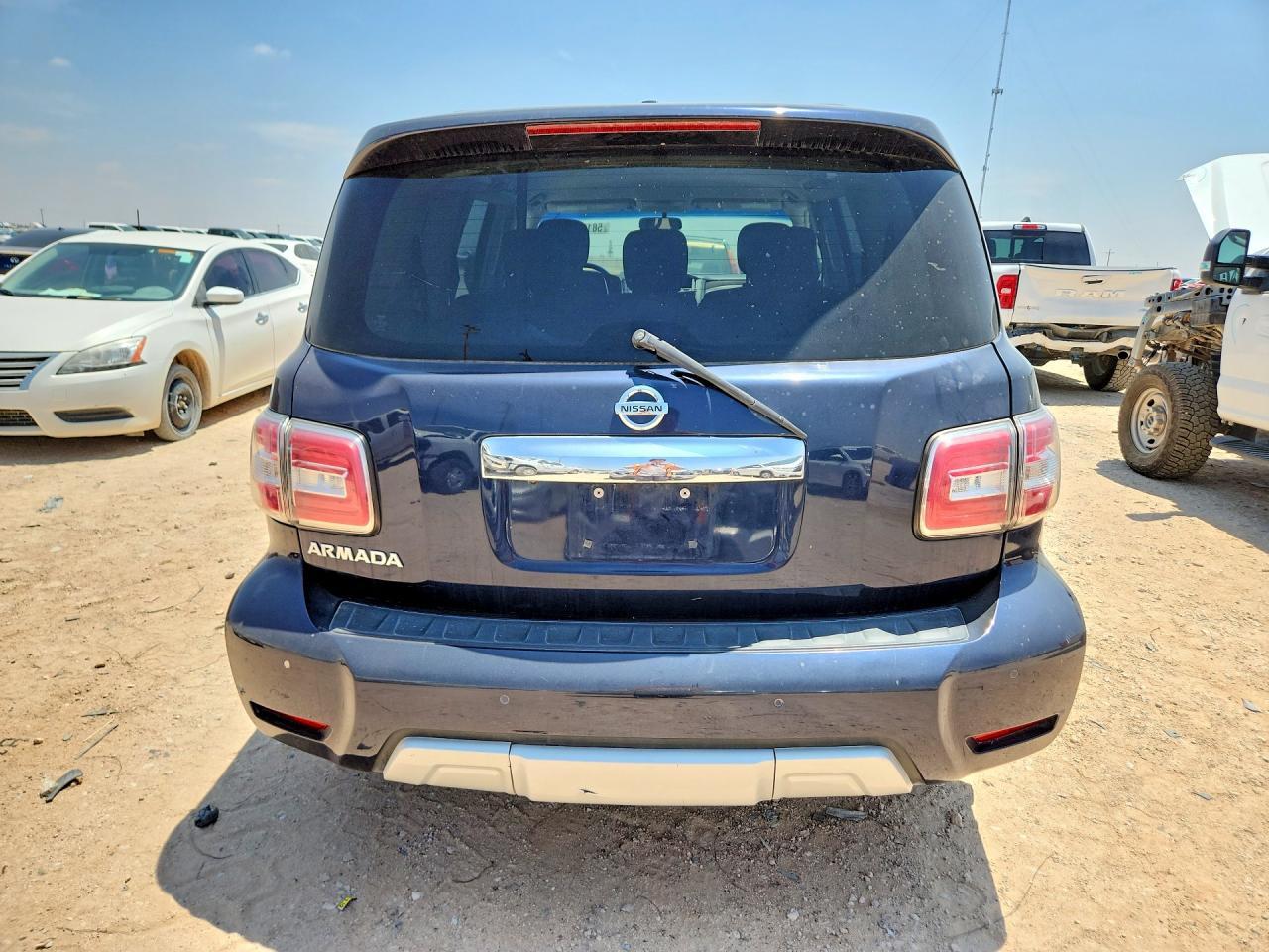 2017 Nissan Armada Sv - Фото 6