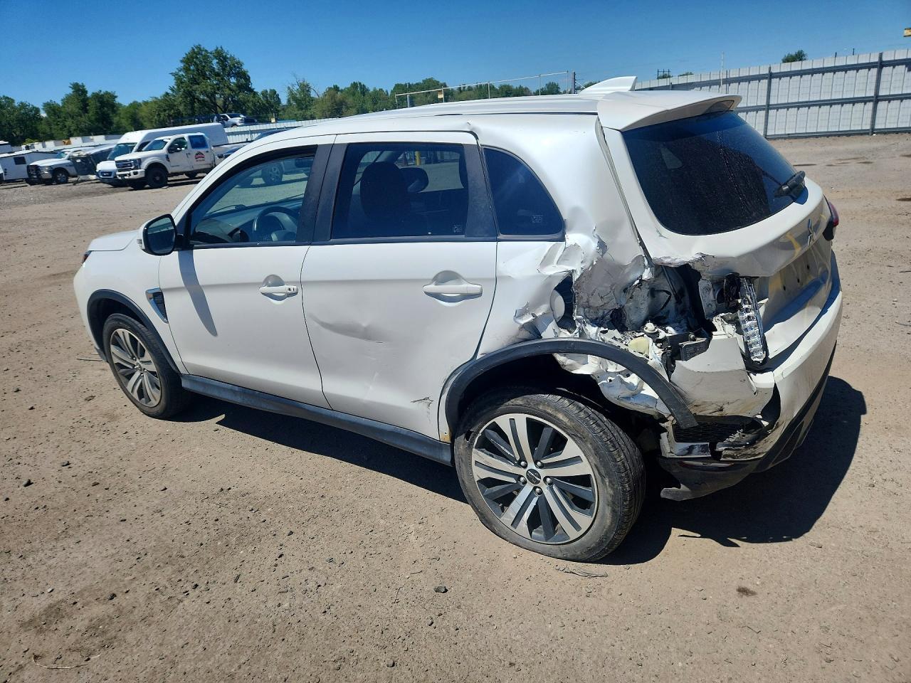 2021 Mitsubishi Outlander Sport Es - Image 2